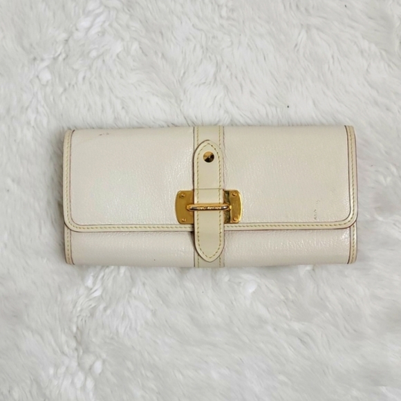 LOUIS VUITTON Continental Cream Wallet - Picture 15 of 16